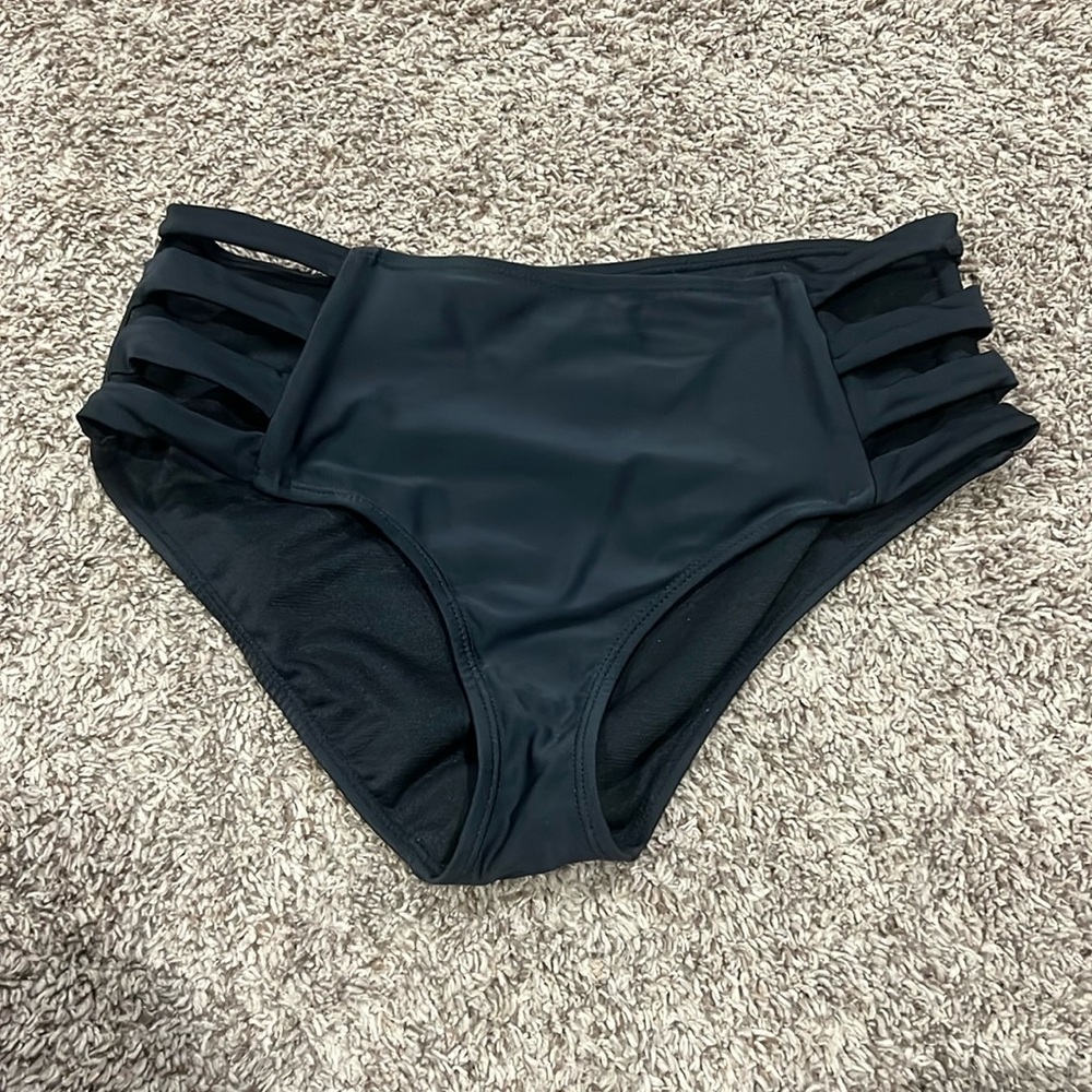 Black swim suit bottom size large